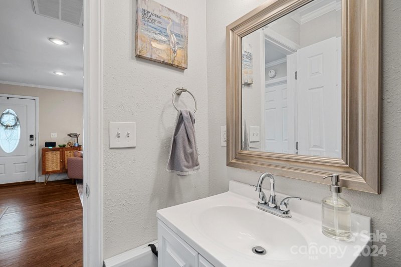 Property image 5 at 1913 Anderson Street, Charlotte, NC 28205