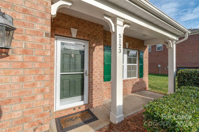 Property image 3 at 5123 Poplar Knoll Drive, Matthews, NC 28105