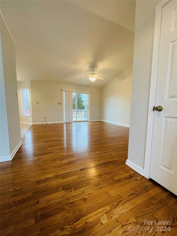 Property image 2 at 1444 Farmington Hills Drive, Conover, NC 28613