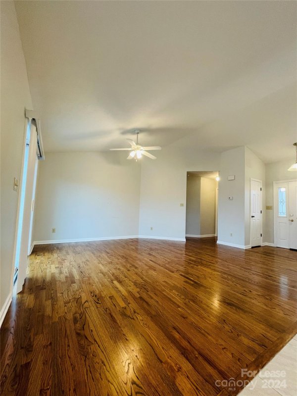 Property image 4 at 1444 Farmington Hills Drive, Conover, NC 28613