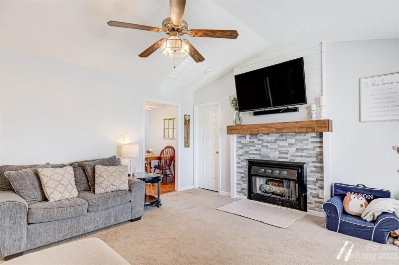 Property image 5 at 705 Flint Court, Conover, NC 28613