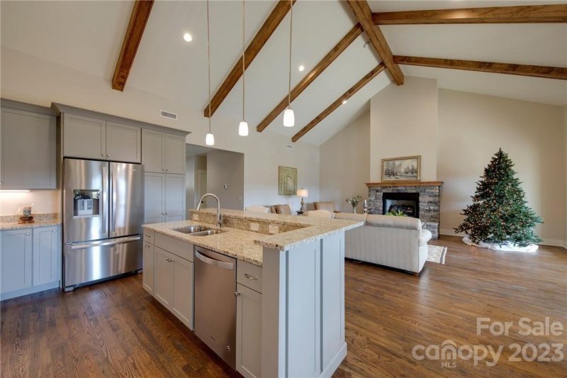 Property image 5 at 3536 Cummings Cove Parkway, Hendersonville, NC 28739