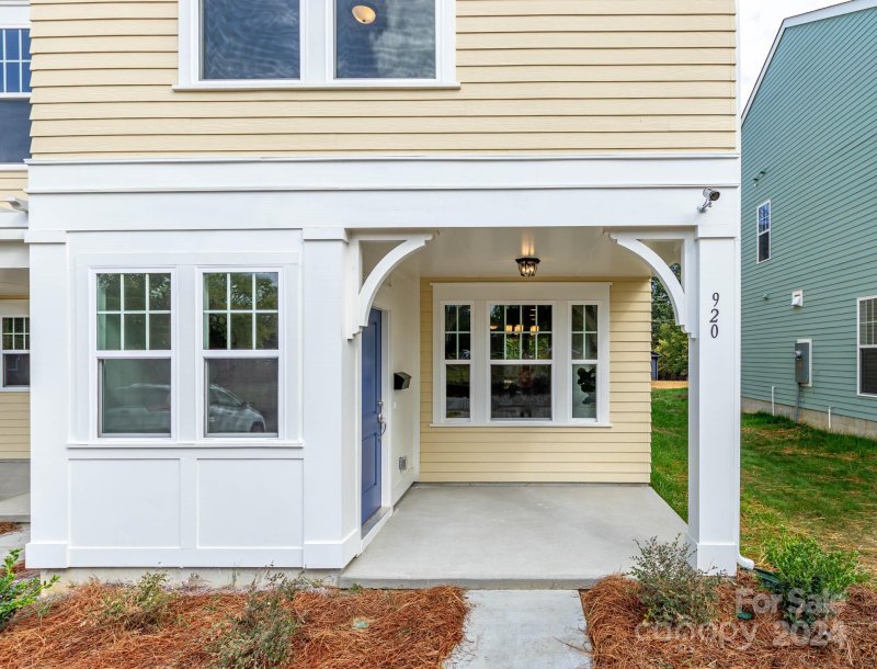 Property image 2 at 1101 Holland Avenue, Charlotte, NC 28206