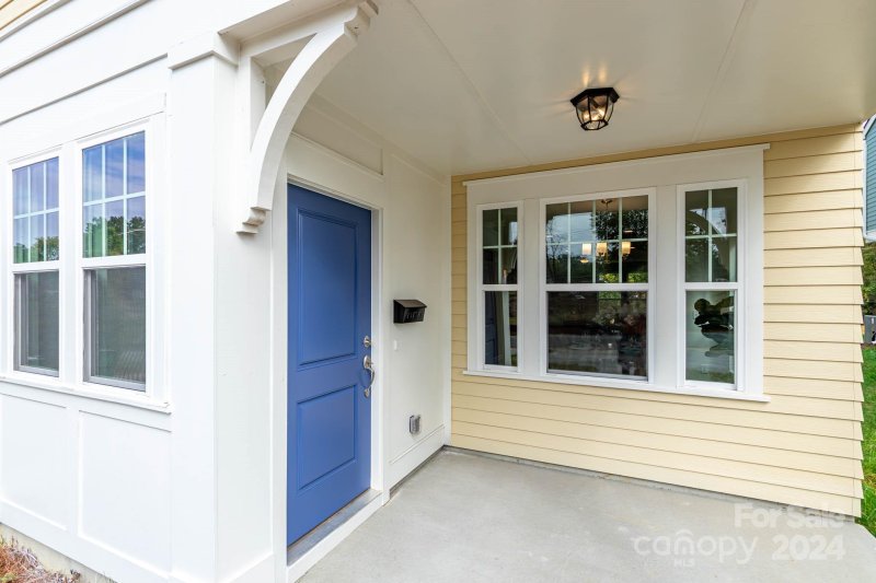 Property image 3 at 1101 Holland Avenue, Charlotte, NC 28206