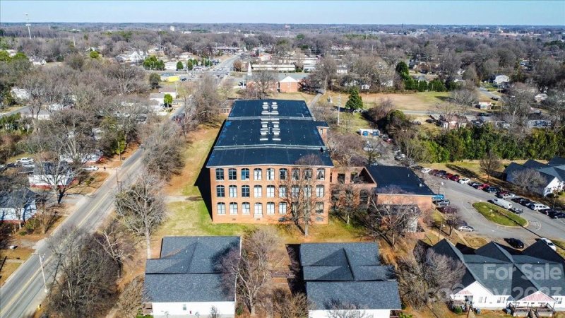 Property image 4 at 201 S Hoskins Road, Charlotte, NC 28208