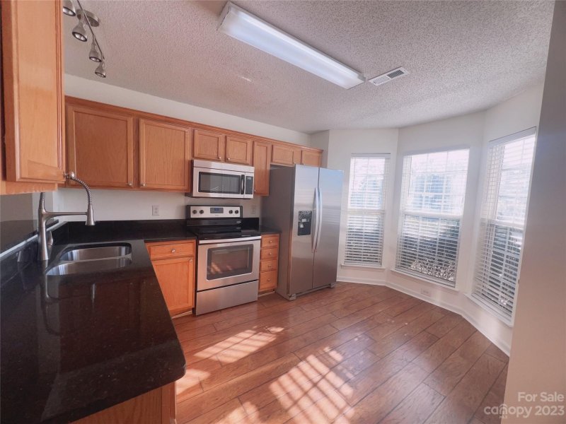 Property image 4 at 9805 Sweet Plum Drive, Charlotte, NC 28215