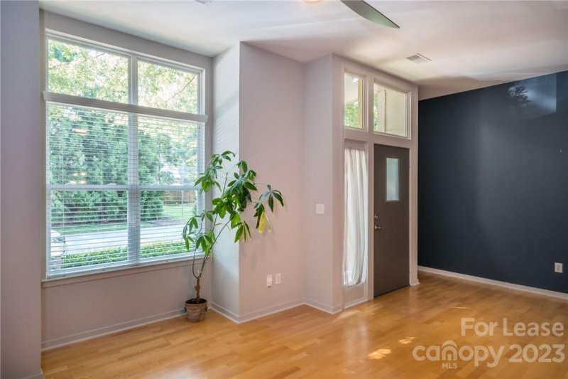 Property image 3 at 2125 Southend Drive, Charlotte, NC 28203