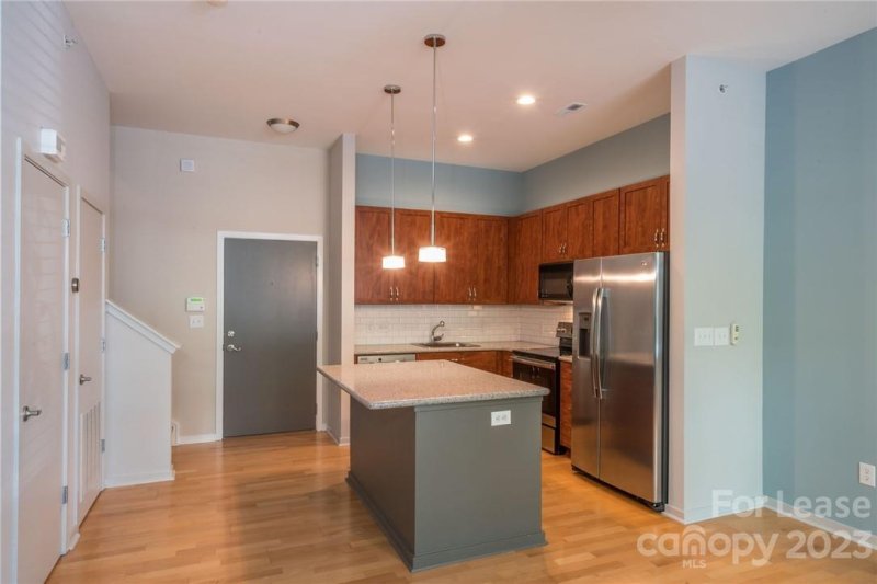 Property image 4 at 2125 Southend Drive, Charlotte, NC 28203