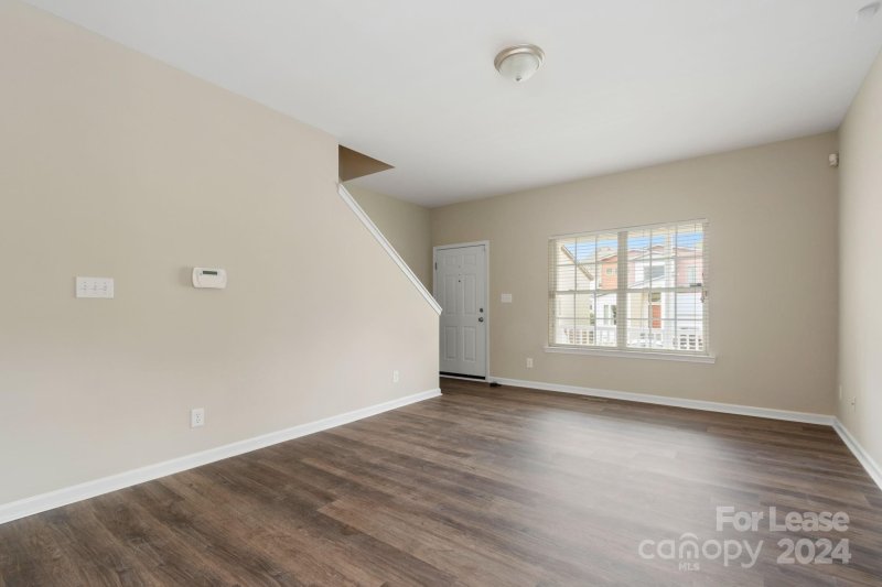 Property image 4 at 625 S Torrence Street, Charlotte, NC 28204