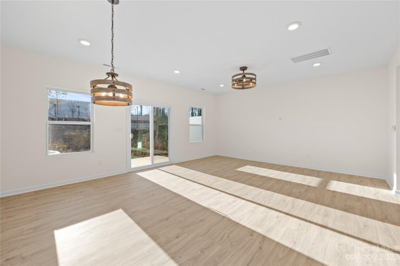 Property image 5 at 11027 Pagebrook Lane, Charlotte, NC 28214