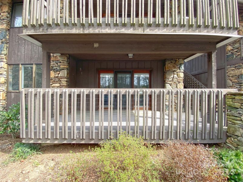 Property image 3 at 50 Maxine Lane, Hendersonville, NC 28739