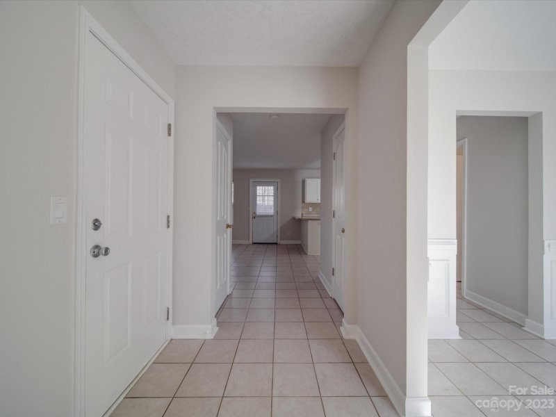 Property image 3 at 2510 Manes Court, Charlotte, NC 28208