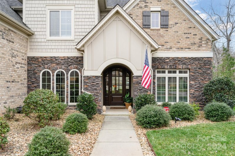 Property image 2 at 8508 Fairgreen Avenue, Waxhaw, NC 28173