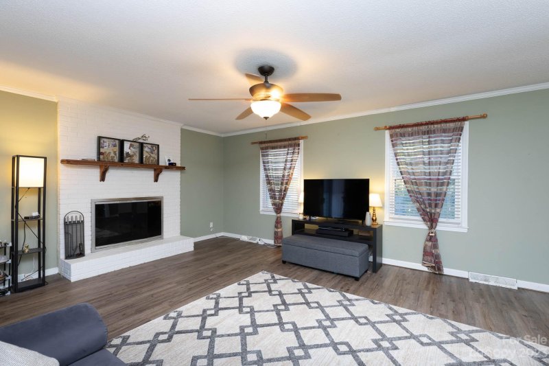 Property image 4 at 1244 Charlotte Avenue, Rock Hill, SC 29732