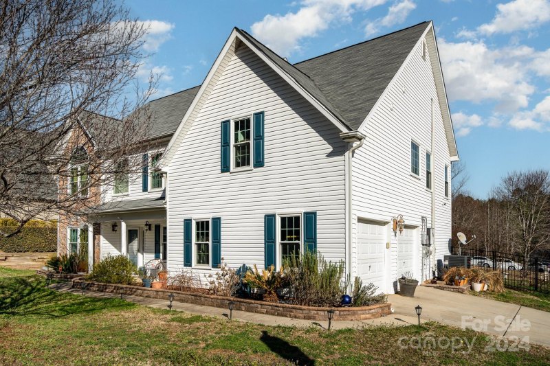 Property image 2 at 5220 Sunriver Road, Gastonia, NC 28054