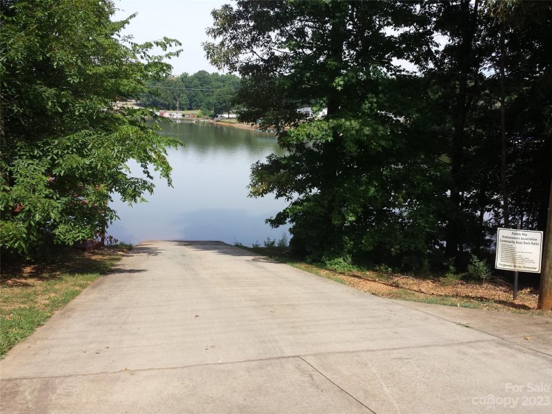 Property image 5 at 6914 Sea Gull Way, Denver, NC 28037