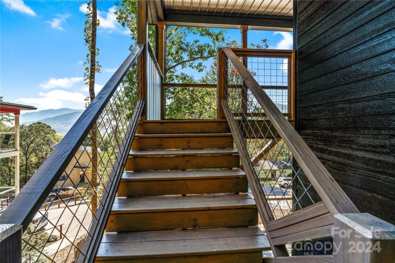 Property image 4 at 210 Pine Hill Drive, Swannanoa, NC 28778