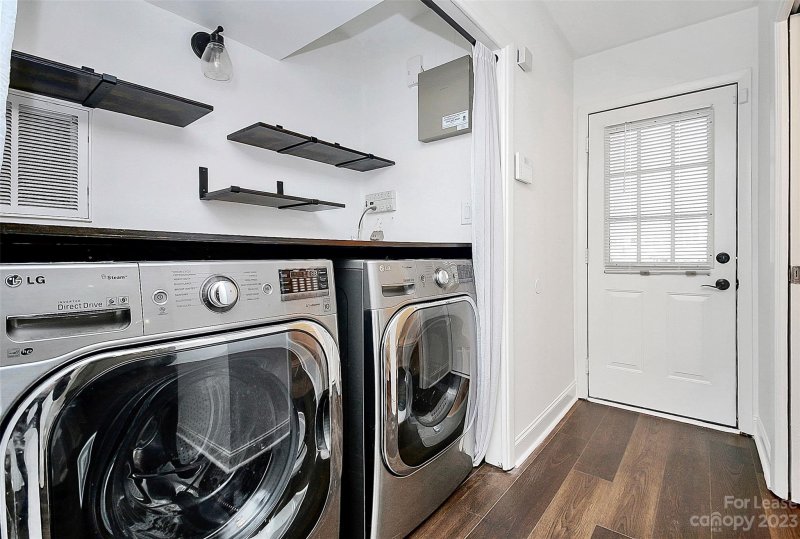 Property image 3 at 9101 Sardis Forest Drive, Charlotte, NC 28270