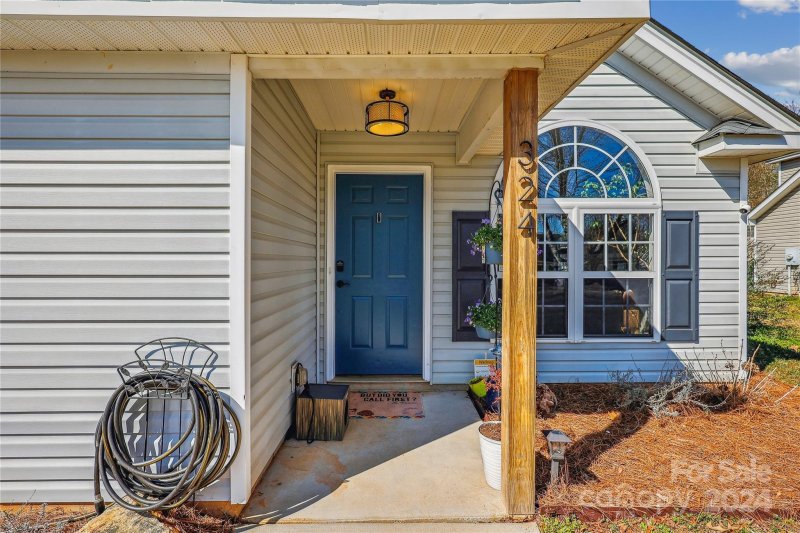 Property image 4 at 324 Pelling Drive, York, SC 29745