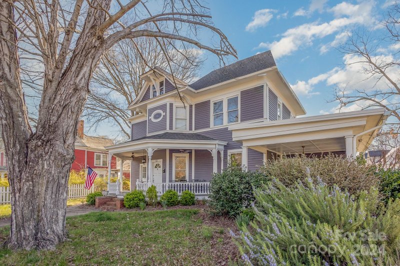 Property image 3 at 328 Davie Avenue, Statesville, NC 28677
