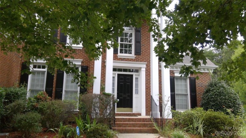 3006 Tifton Grass Lane