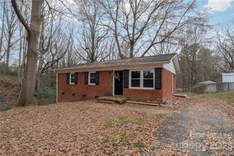 Property image 2 at 339 Hartman Street, Gastonia, NC 28052