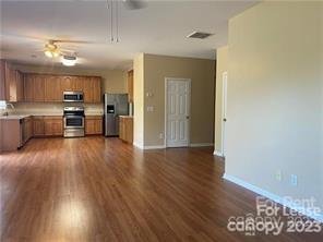 Property image 3 at 7417 Leahurst Court, Matthews, NC 28105
