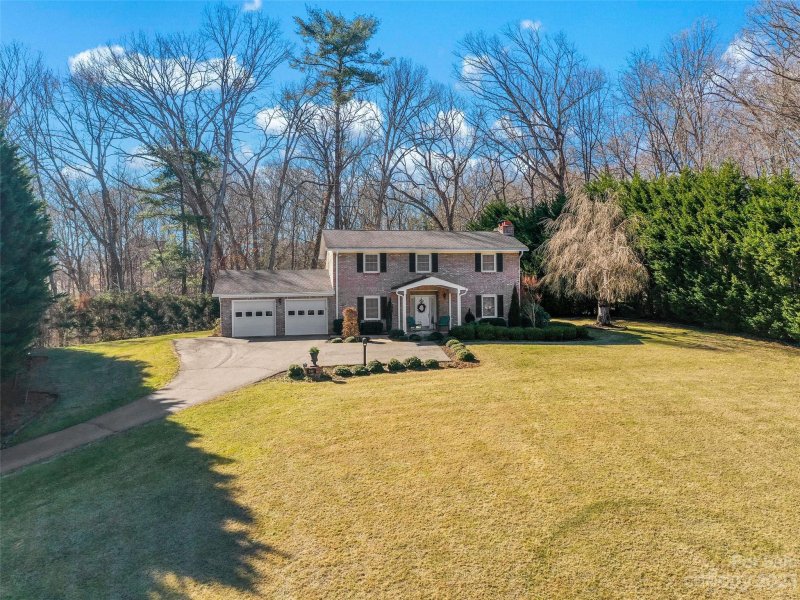 Property image 2 at 340 Camelot Drive, Clyde, NC 28721