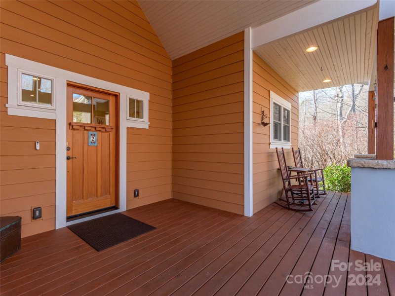 Property image 3 at 2 Dubois Drive, Asheville, NC 28803