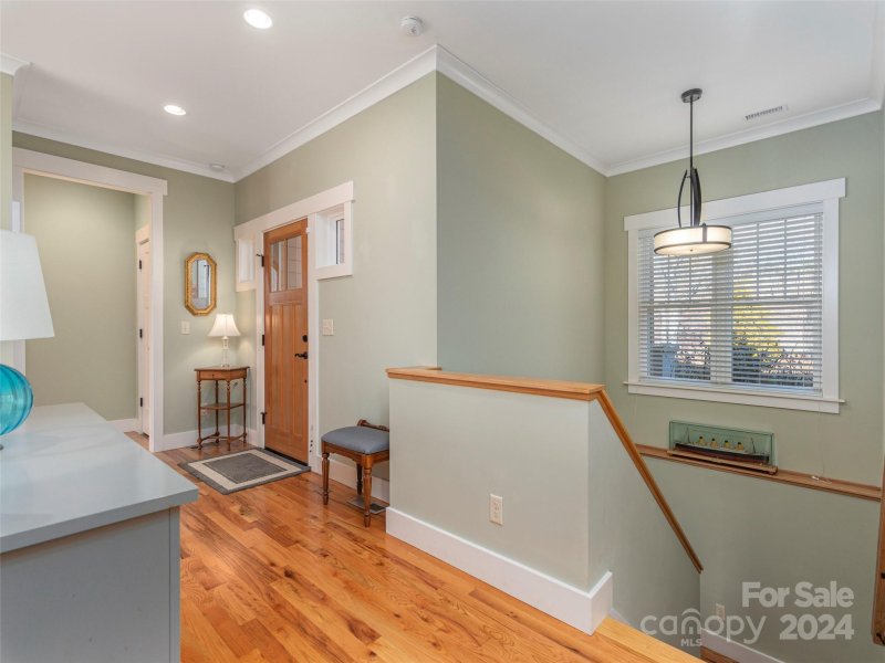 Property image 4 at 2 Dubois Drive, Asheville, NC 28803