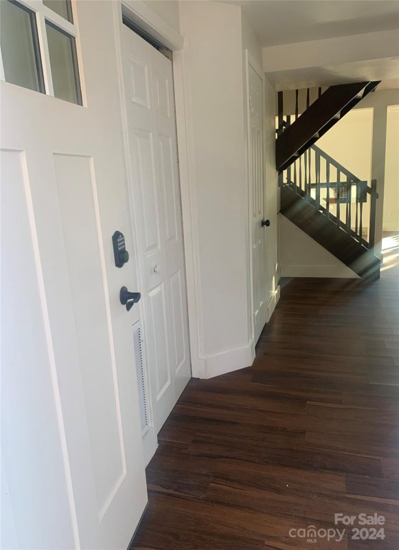 Property image 3 at 5100 Fair Wind Lane, Charlotte, NC 28212