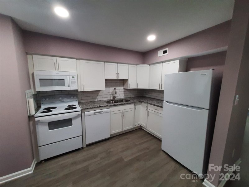 Property image 4 at 1920 Countrymens Court, Charlotte, NC 28210