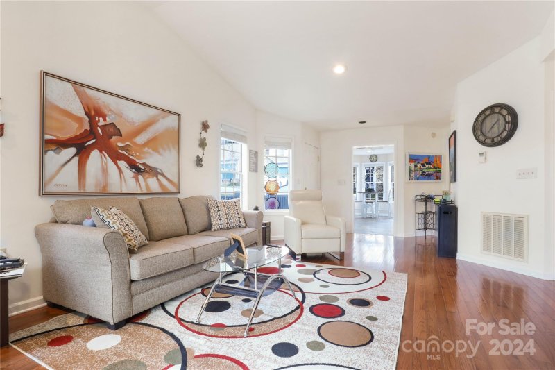 Property image 3 at 365 Laurel Park Place, Hendersonville, NC 28791