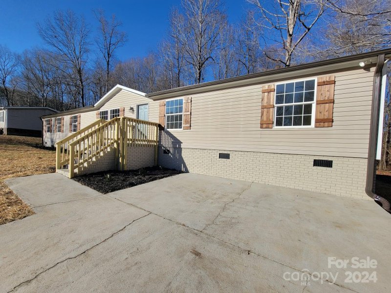Property image 2 at 192 Oak Creek Road, Statesville, NC 28625