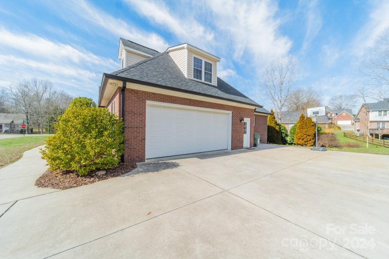 Property image 3 at 150 Bald Cypress Lane, Mooresville, NC 28115