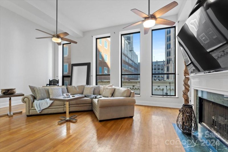 Property image 5 at 127 N Tryon Street, Charlotte, NC 28202