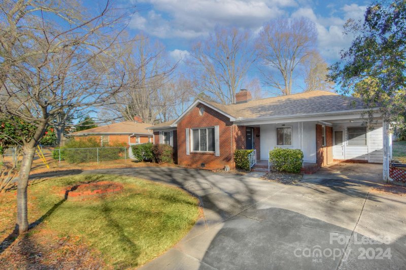 Property image 3 at 4611 Central Avenue, Charlotte, NC 28205