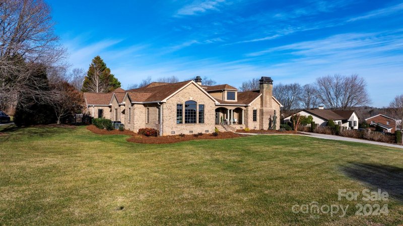 Property image 3 at 3965 Golf Drive, Conover, NC 28613