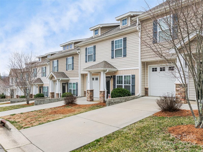 Property image 2 at 18 Barnett Shoals Drive, Weaverville, NC 28787