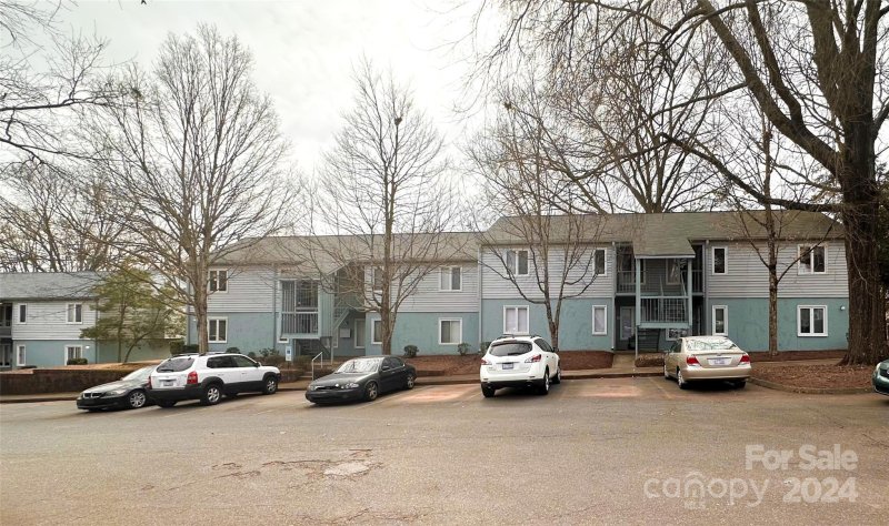 Property image 3 at 1906 Meadowlark Lane, Charlotte, NC 28210