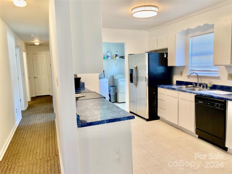 Property image 2 at 308 Honeywood Avenue, Charlotte, NC 28216