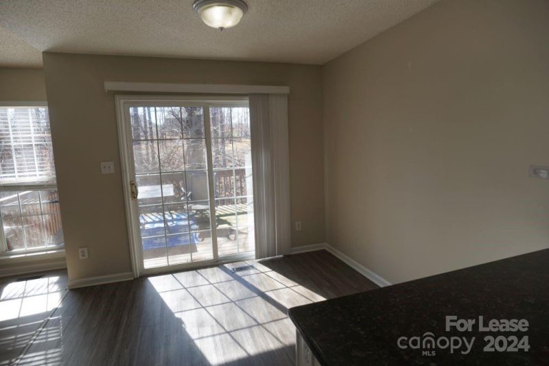 Property image 4 at 824 17th Avenue Drive, Hickory, NC 28602