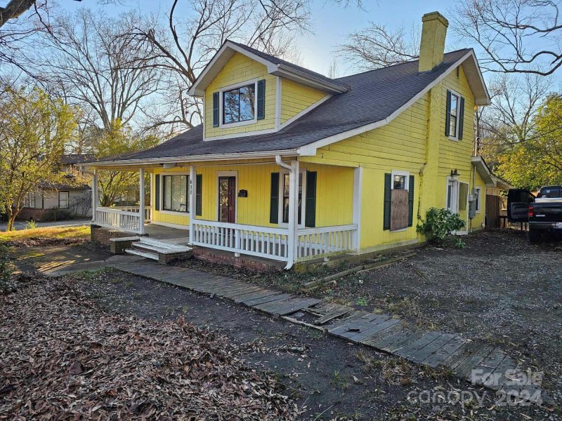 Property image 2 at 611 Chester Street, Gastonia, NC 28052