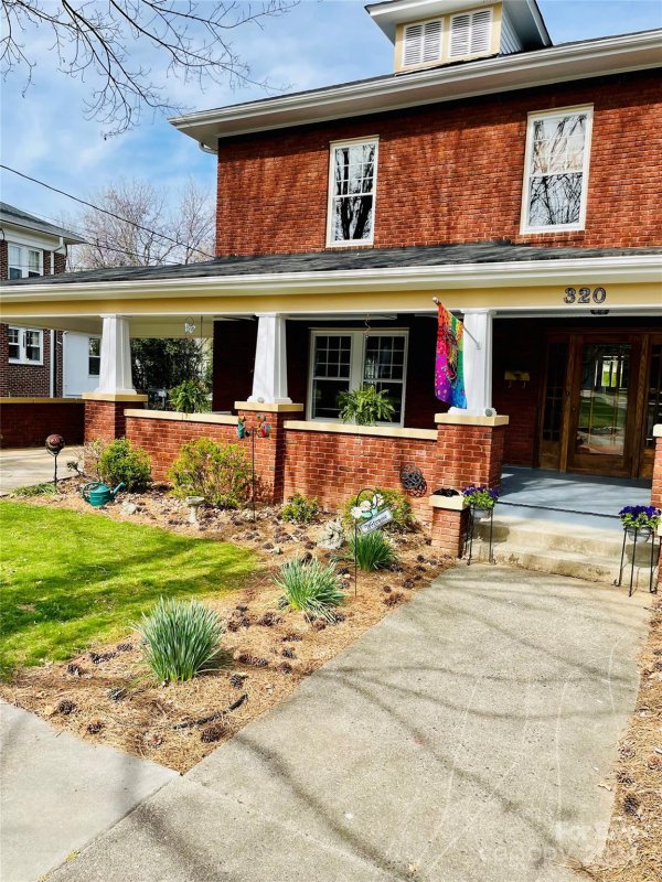 Property image 3 at 320 W Thomas Street, Salisbury, NC 28144