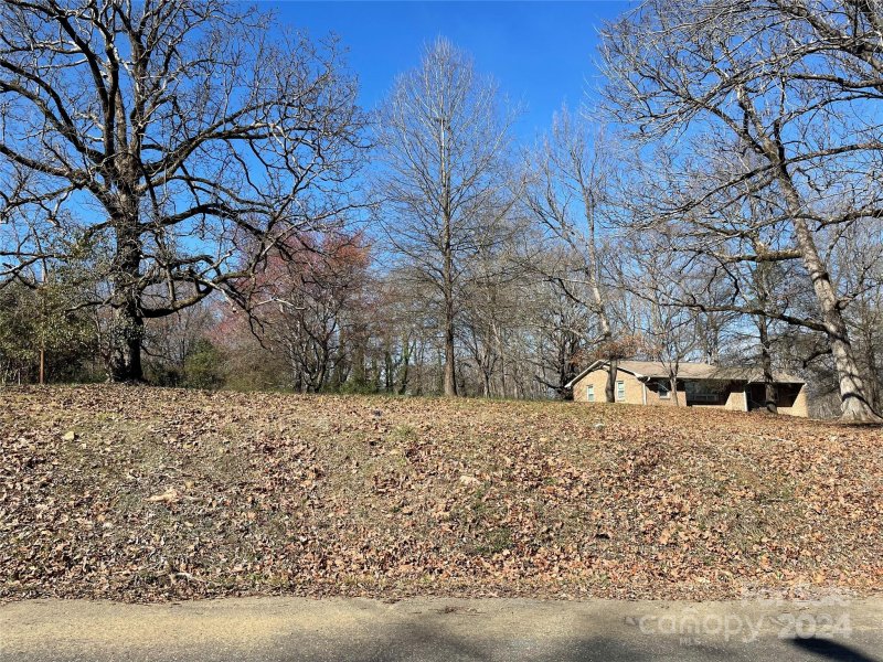 Property image 2 at 2912 Westerwood Drive, Charlotte, NC 28214