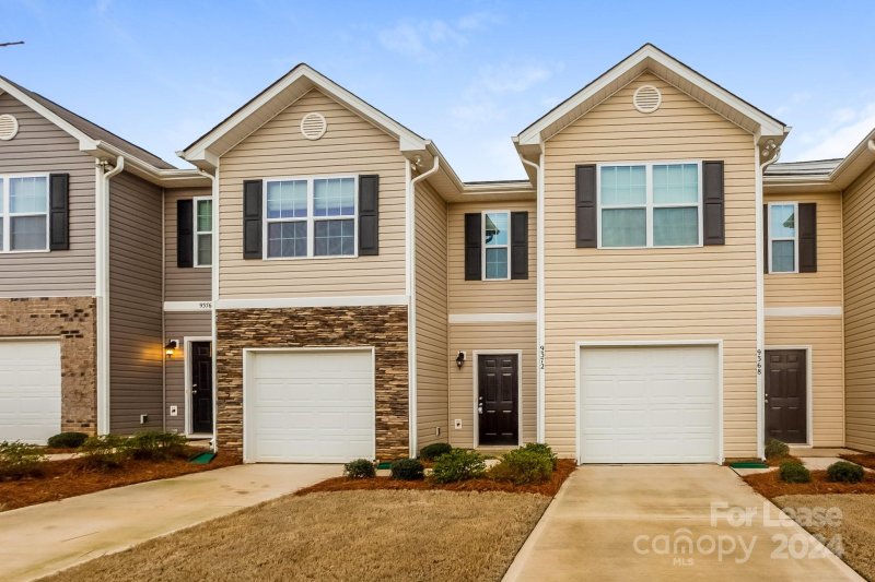 Property image 4 at 9372 Hamel Street, Charlotte, NC 28215