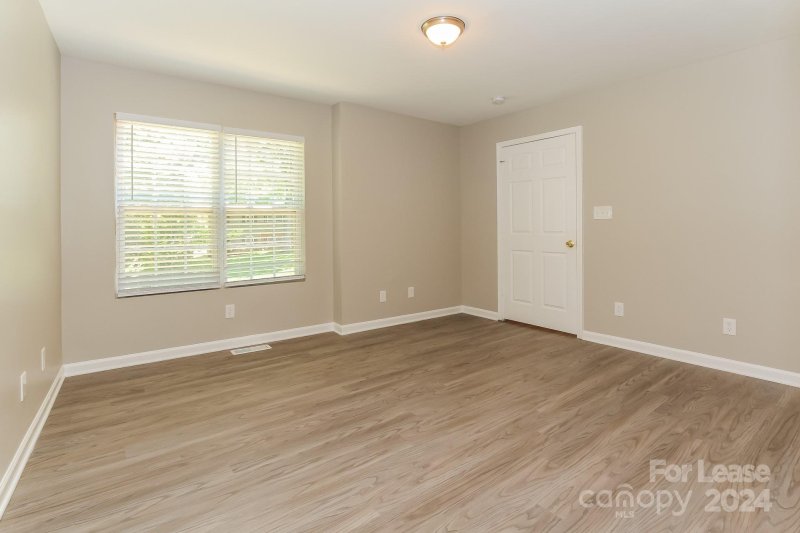 Property image 5 at 2711 Kendrick Drive, Charlotte, NC 28214