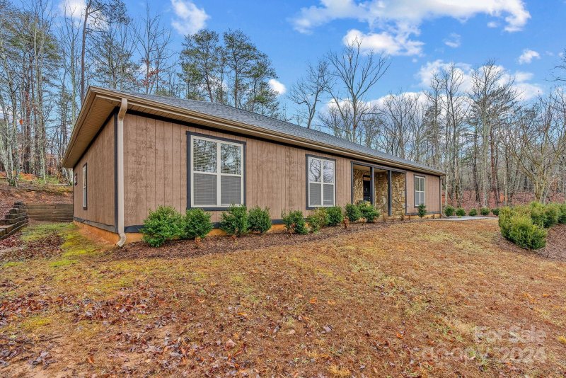 Property image 3 at 121 Dublin Lane, Columbus, NC 28722