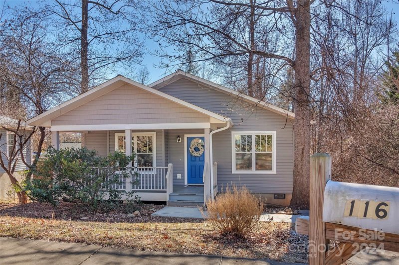 116 Savannah Woods Court