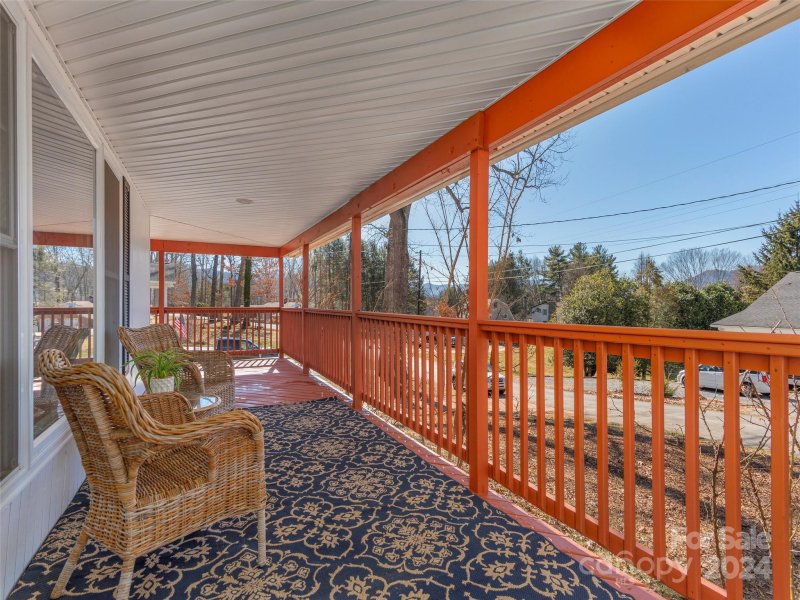 Property image 2 at 170 Oak Park Drive, Clyde, NC 28721